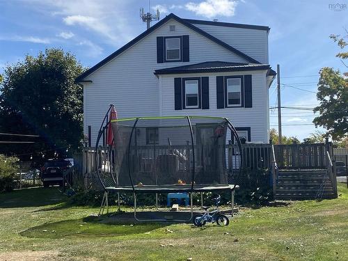 33 Ryland Avenue, Bible Hill, NS 