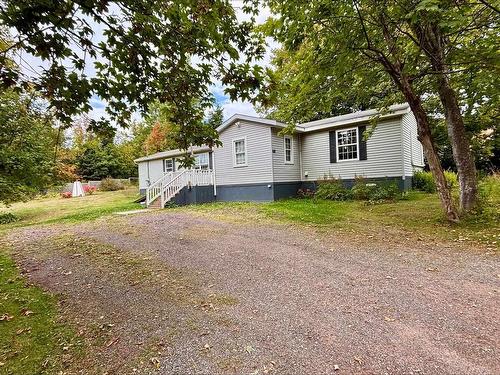 7 Sterns Avenue, Souris, PE 