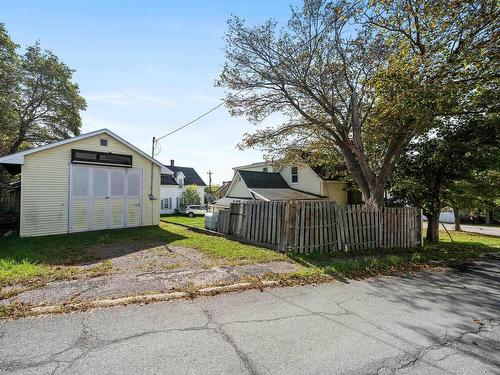 90 High Street, Trenton, NS 