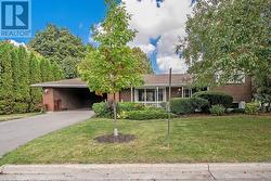 3 WHITE OAKS AVENUE  Brantford, ON N3R 5N7