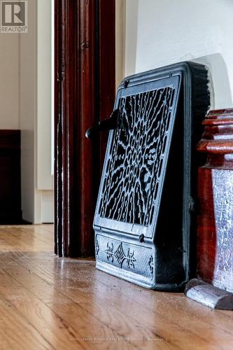 27 Steven Street, Hamilton, ON - Indoor Photo Showing Other Room