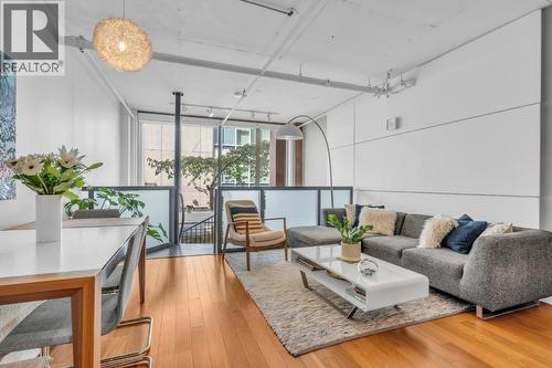 211&212 1529 W 6Th Avenue, Vancouver, BC 