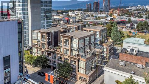 211&212 1529 W 6Th Avenue, Vancouver, BC 