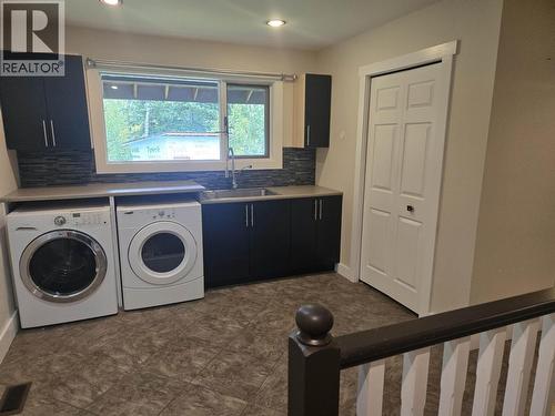 1504 Graham Road, Quesnel, BC - Indoor Photo Showing Laundry Room