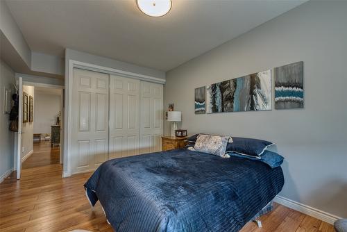 413-1961 Durnin Road, Kelowna, BC - Indoor Photo Showing Bedroom