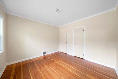 1075 Burnside Rd West, Saanich, BC 