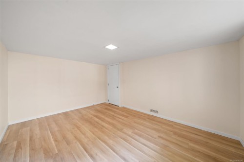 1075 Burnside Rd West, Saanich, BC 