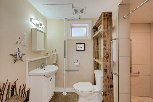 2660 Holden Corso Rd, Nanaimo, BC 