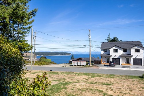 1368 Galerno Rd, Campbell River, BC 