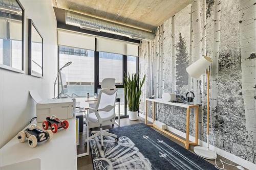 910-311 Hargrave St, Winnipeg, MB 