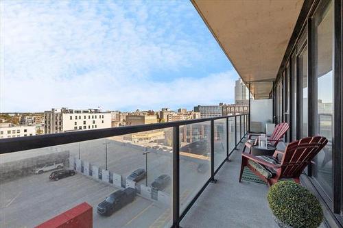 910-311 Hargrave St, Winnipeg, MB 