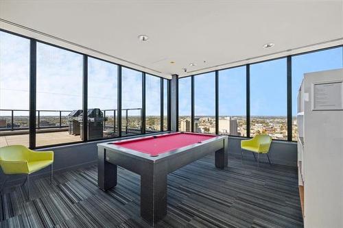 910-311 Hargrave St, Winnipeg, MB 