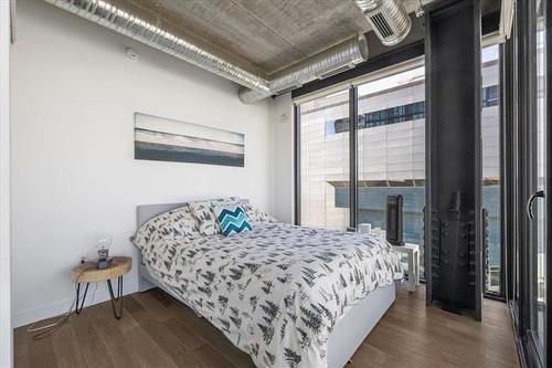 910-311 Hargrave St, Winnipeg, MB 