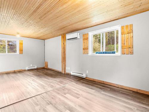 8252 Highway 1, Ardoise, NS 