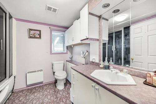 Bathroom - 246 48E Rue O., Venise-En-Québec, QC - Indoor Photo Showing Bathroom
