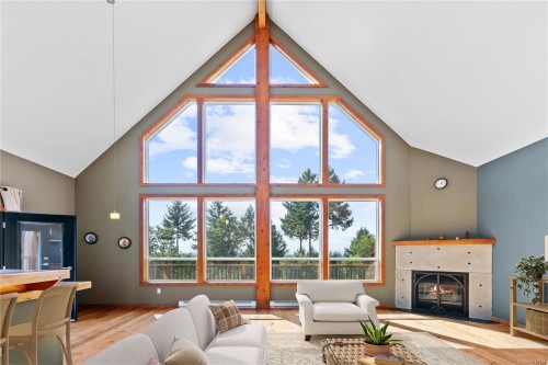 2405 Lindsey Rd, Nanaimo, BC 