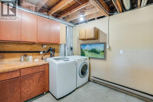 1090 3B Highway, Beaver Falls, BC - Indoor Photo Showing Laundry Room