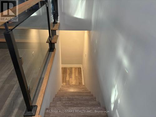 220 Pleasant Boulevard, Georgina, ON - Indoor Photo Showing Other Room