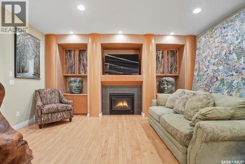 603 Brookhurst Court, Saskatoon, SK - Indoor Photo Showing Living Room With Fireplace
