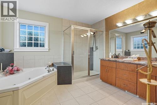 603 Brookhurst Court, Saskatoon, SK - Indoor Photo Showing Bathroom