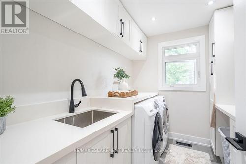 6618 Carriage Trail, Burlington, ON - Indoor Photo Showing Laundry Room
