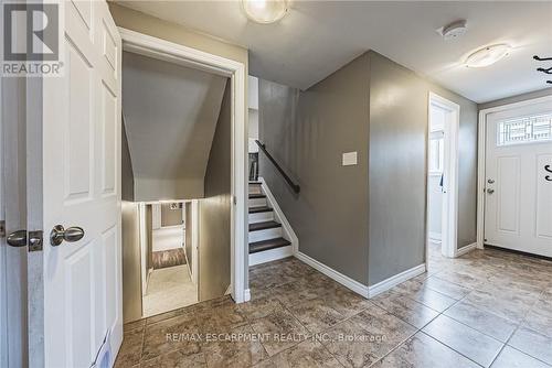 477 Queen Victoria Drive, Hamilton, ON - Indoor Photo Showing Other Room