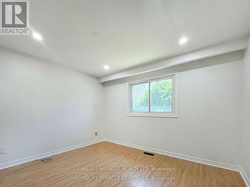 3485 Oakglade Crescent, Mississauga, ON - Indoor Photo Showing Other Room