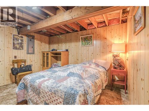 1208 Cariboo 97 Highway, 70 Mile House, BC - Indoor Photo Showing Other Room