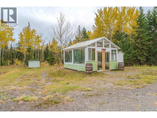 1208 Cariboo 97 Highway, 70 Mile House, BC - Outdoor