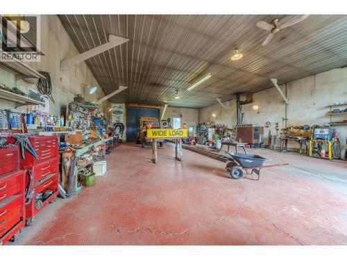 1208 Cariboo 97 Highway, 70 Mile House, BC - Indoor