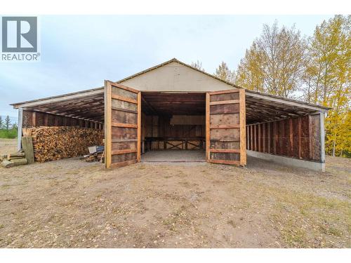 1208 Cariboo 97 Highway, 70 Mile House, BC - Outdoor