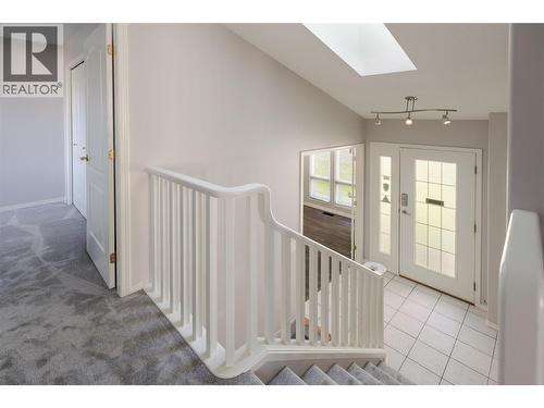 980 Dilworth Drive Unit# 16, Kelowna, BC - Indoor Photo Showing Other Room