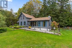 Ideal for outdoor dining in warm weather - 