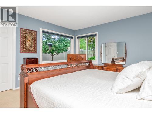 124 Sarsons Road Unit# 17, Vernon, BC - Indoor Photo Showing Bedroom