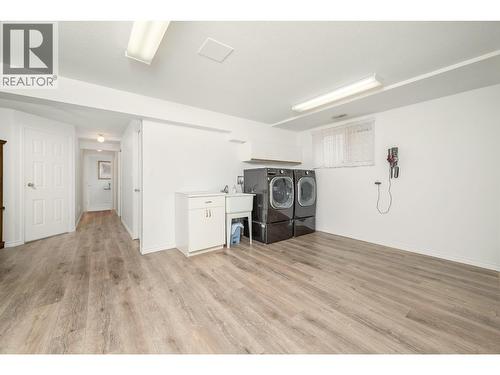 124 Sarsons Road Unit# 17, Vernon, BC - Indoor Photo Showing Laundry Room