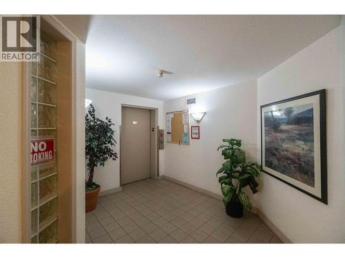 250 5 Street Se Unit# 314, Salmon Arm, BC - Indoor Photo Showing Other Room