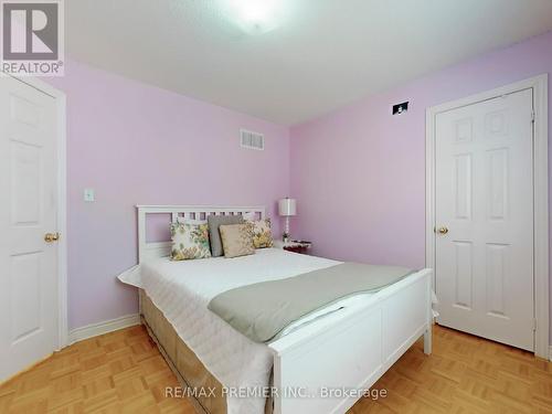 5869 Yachtsman Crossing, Mississauga, ON - Indoor Photo Showing Bedroom