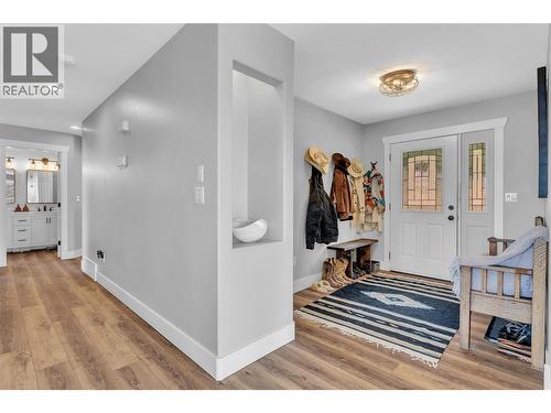 6011 Oyama Lake Road, Lake Country, BC - Indoor Photo Showing Other Room