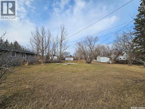 235 James Street, Kisbey, SK - Outdoor