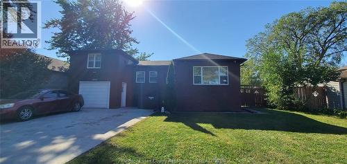 3025 WOODLAWN AVENUE  Windsor, ON N8W 2H8