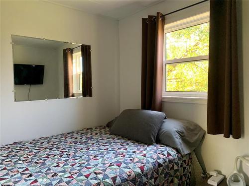 109 Williams Avenue W, Langruth, MB - Indoor Photo Showing Bedroom