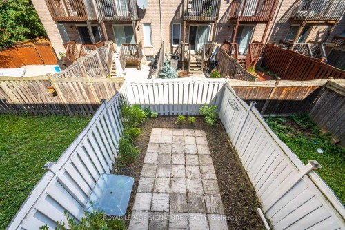 7131 Chatham Court, Mississauga, ON - Outdoor With Deck Patio Veranda