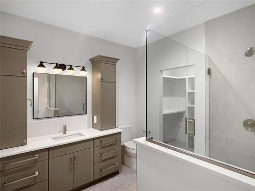 39 Fieldstone Crescent, Brandon, MB - Indoor Photo Showing Bathroom