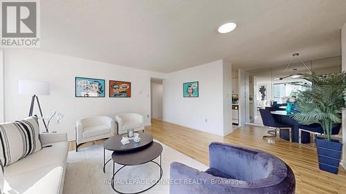 1002 - 47 St Clair Avenue W, Toronto, ON - Indoor Photo Showing Living Room