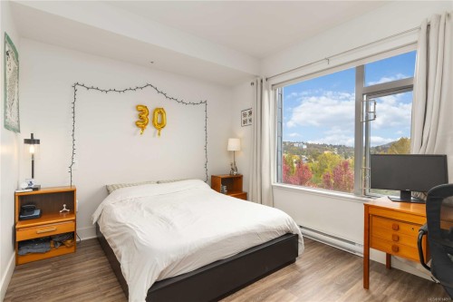 309-3815 Rowland Ave, Saanich, BC - Indoor Photo Showing Bedroom