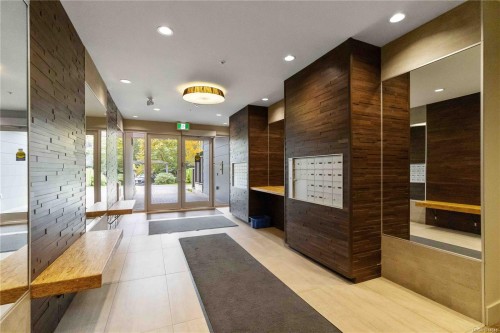 309-3815 Rowland Ave, Saanich, BC - Indoor Photo Showing Other Room