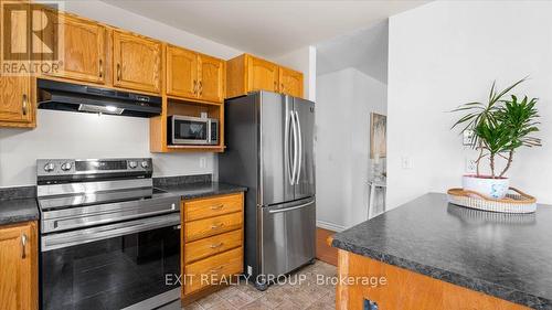 323 Mapleview Road, Quinte West (Murray Ward), ON - Indoor Photo Showing Kitchen