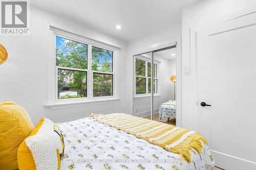 74 West 3Rd Street, Hamilton, ON - Indoor Photo Showing Bedroom