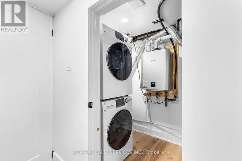 74 West 3Rd Street, Hamilton, ON - Indoor Photo Showing Laundry Room