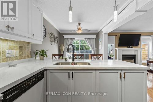 57 Tweedsdale Street, Kitchener, ON - Indoor Photo Showing Kitchen